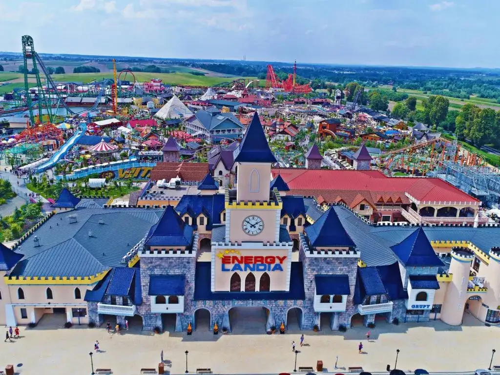 Zdjęcie Czy Energylandia jest największa w Europie? Prawda o parkach rozrywki.
