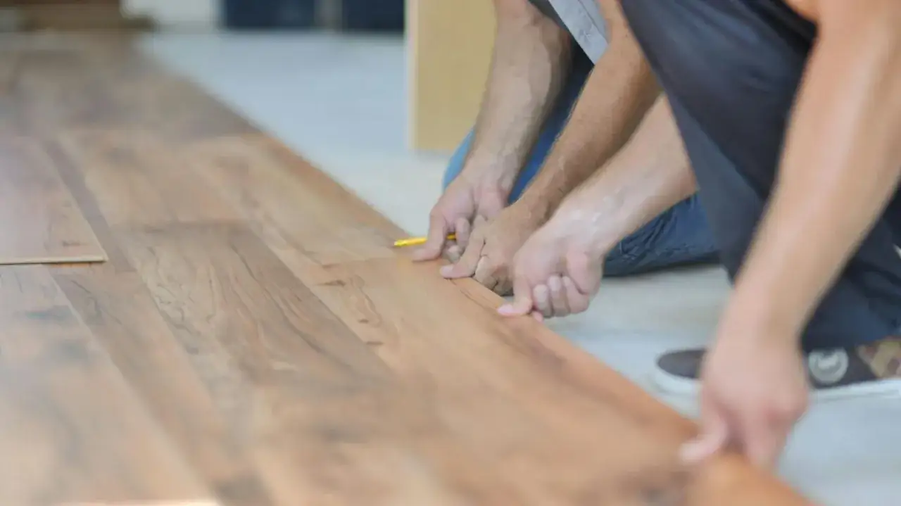 Zdjęcie Jaka pianka pod panele? Wybierz najlepszą opcję dla swojego wnętrza