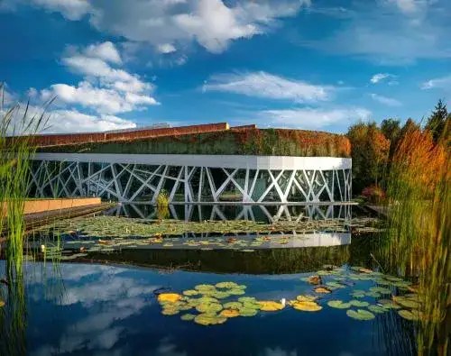 Zdjęcie Teściowie 2 jaki hotel? Odkryj tajemnice Hotelu Narvil w filmie