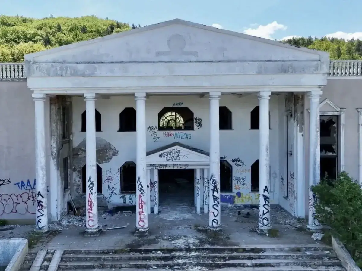 Zdjęcie Dlaczego upadł hotel Murat w Redzie? Oto szokujące przyczyny