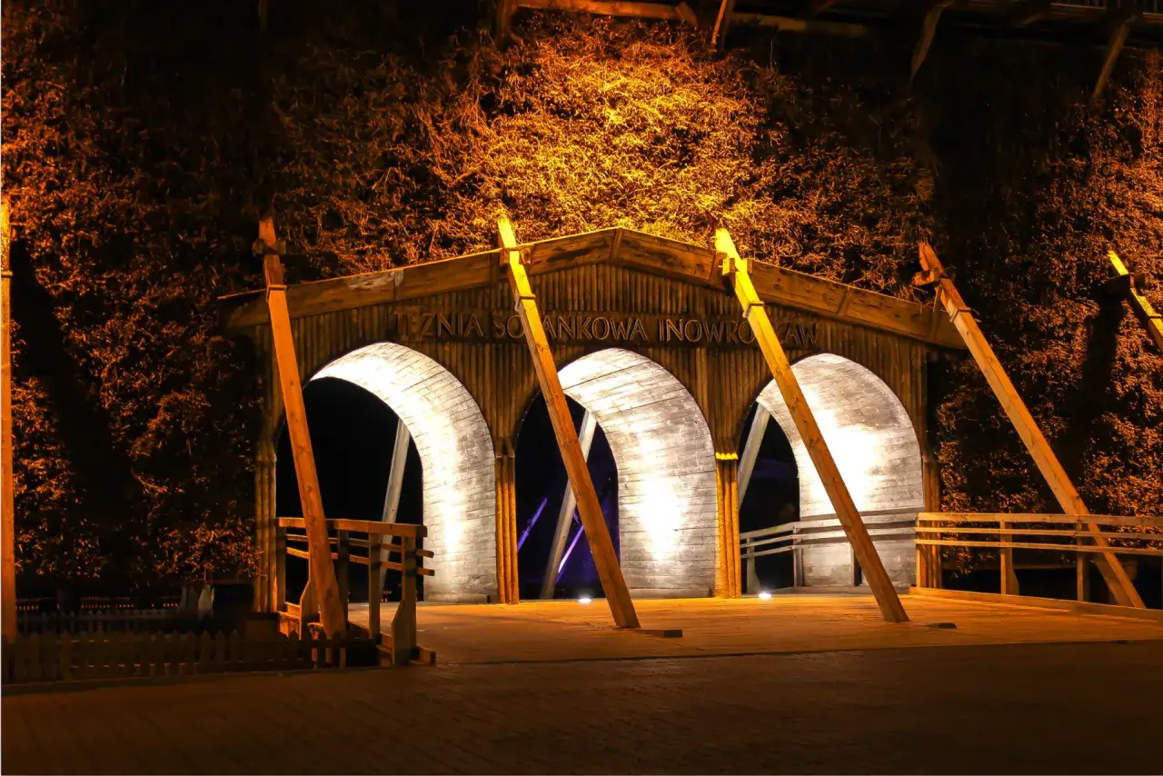 Zdjęcie Jak dojechać z dworca PKP Inowrocław do sanatorium Kujawiak bez stresu