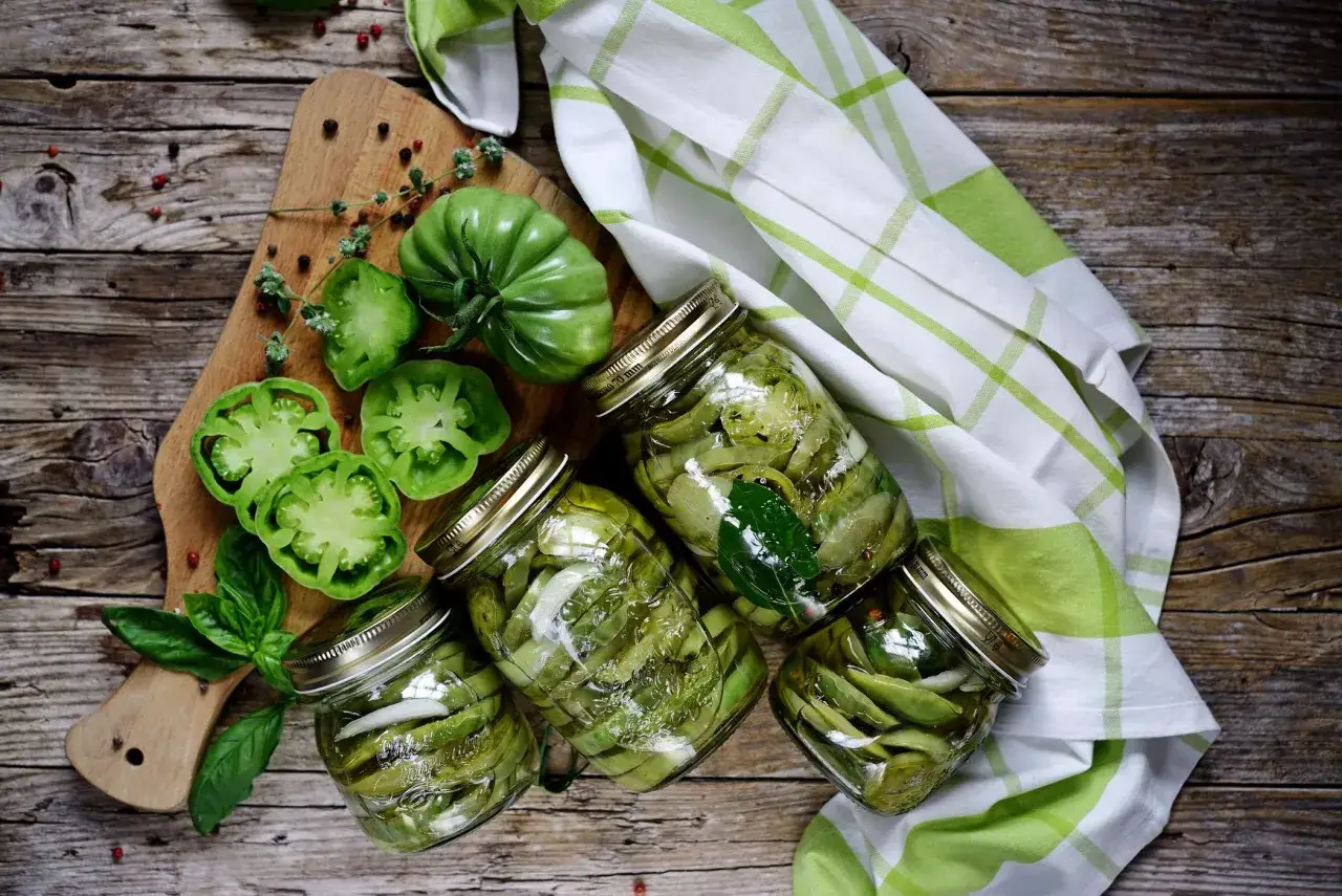 Zdjęcie Najlepsza sałatka z zielonych pomidorów: przepis krok po kroku i porady