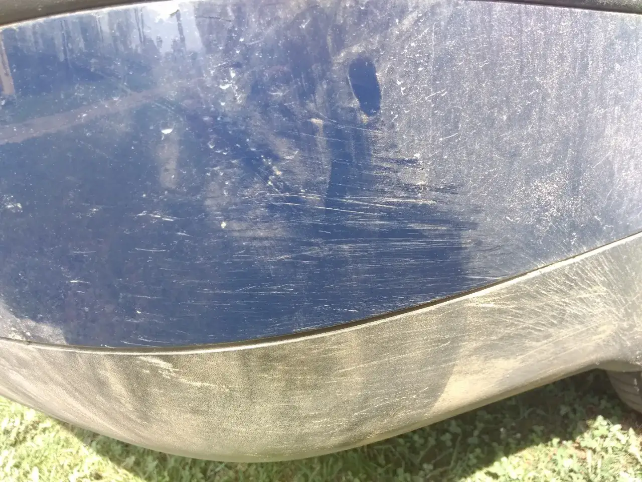 Zdjęcie Jak usunąć zarysowanie na zderzaku - skuteczne metody i porady