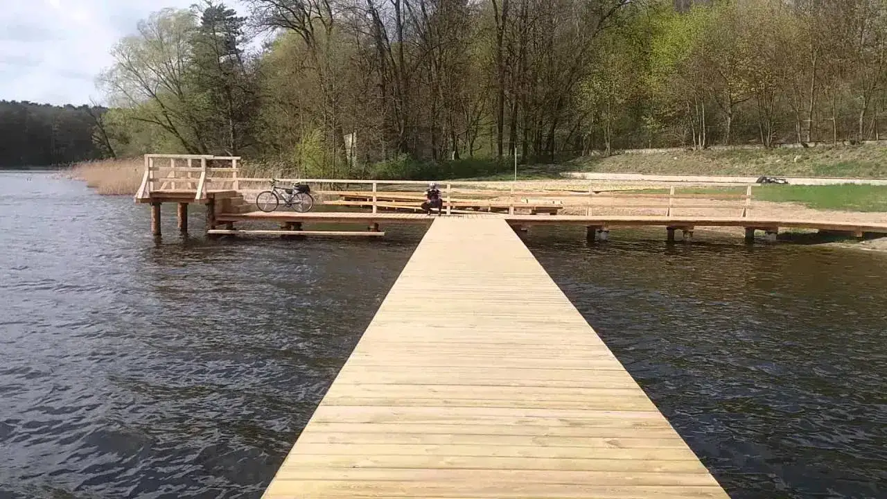 Zdjęcie Jezioro Chodeckie: piękne miejsce na wypoczynek i rekreację