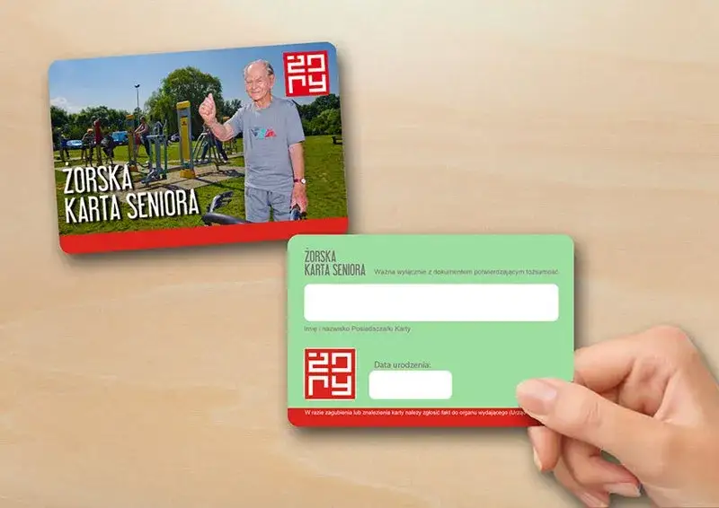Zdjęcie Czy karta seniora jest płatna? Sprawdź, co musisz wiedzieć o kosztach