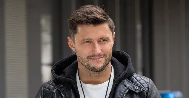 Zdjęcie Piotr Mróz: Fascynująca kariera i życie osobiste aktora