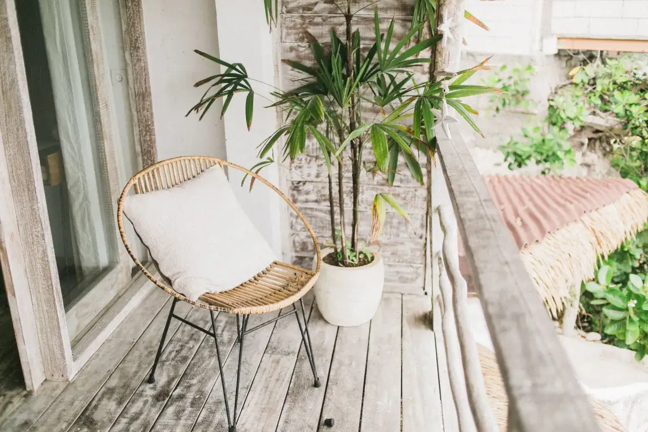 Zdjęcie Jak urządzić mały balkon, by zyskać funkcjonalną przestrzeń?