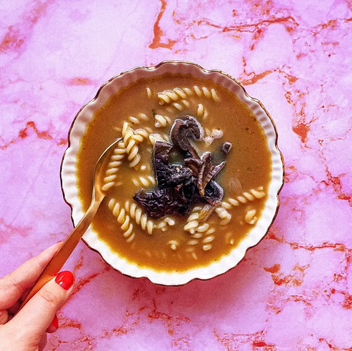 Zdjęcie Zupa grzybowa jak zrobić: prosty przepis, który zachwyci każdego