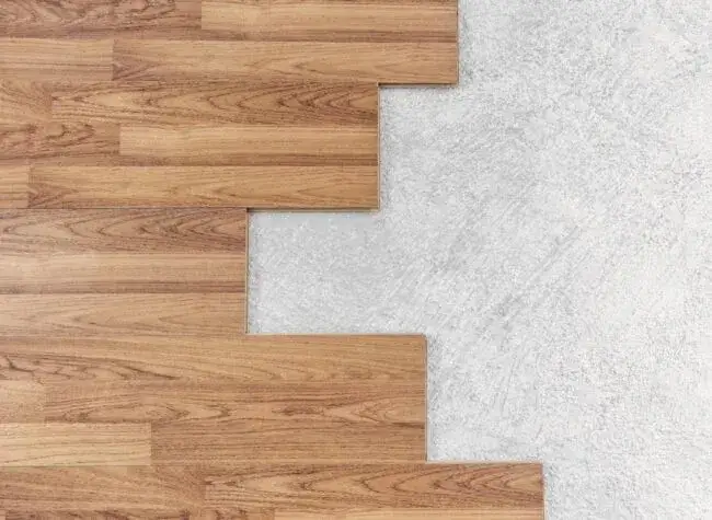 Zdjęcie Jak dociąć panele przy ścianie w prosty sposób - uniknij błędów i oszczędzaj czas