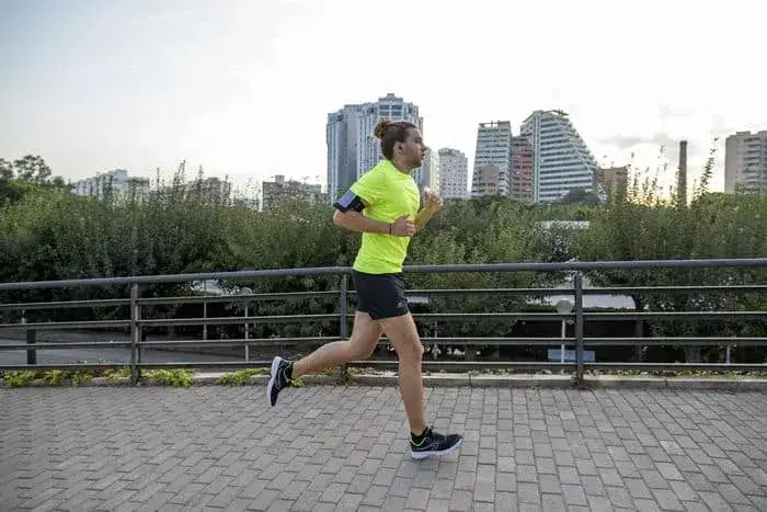 Zdjęcie Bieganie przed czy po treningu: co wybrać dla lepszych wyników?