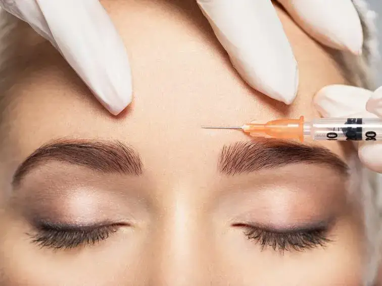 Zdjęcie Botox co to jest? Poznaj działanie i zastosowania tej toksyny