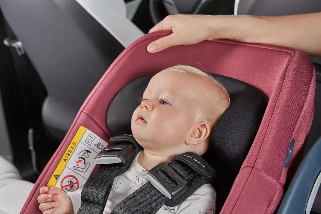 Zdjęcie Jaki fotelik samochodowy dla noworodka? Wybierz najbezpieczniejszy model