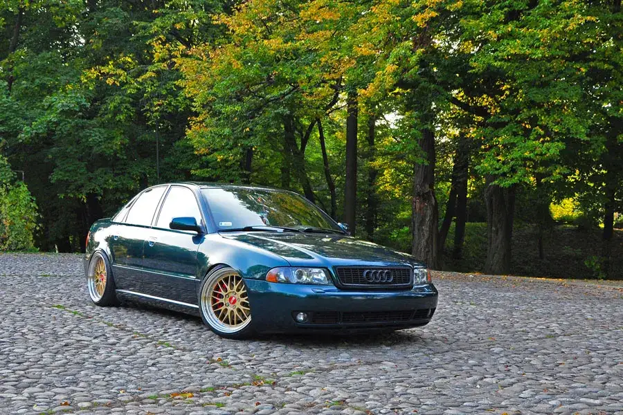 Zdjęcie Audi A4 B5 Tuning Wizualny: Jak Odmienić Wygląd Swojego Auta