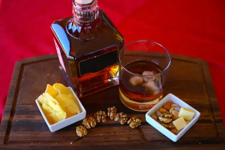 Zdjęcie Jakie przekąski do alkoholu - idealne propozycje na każdą imprezę