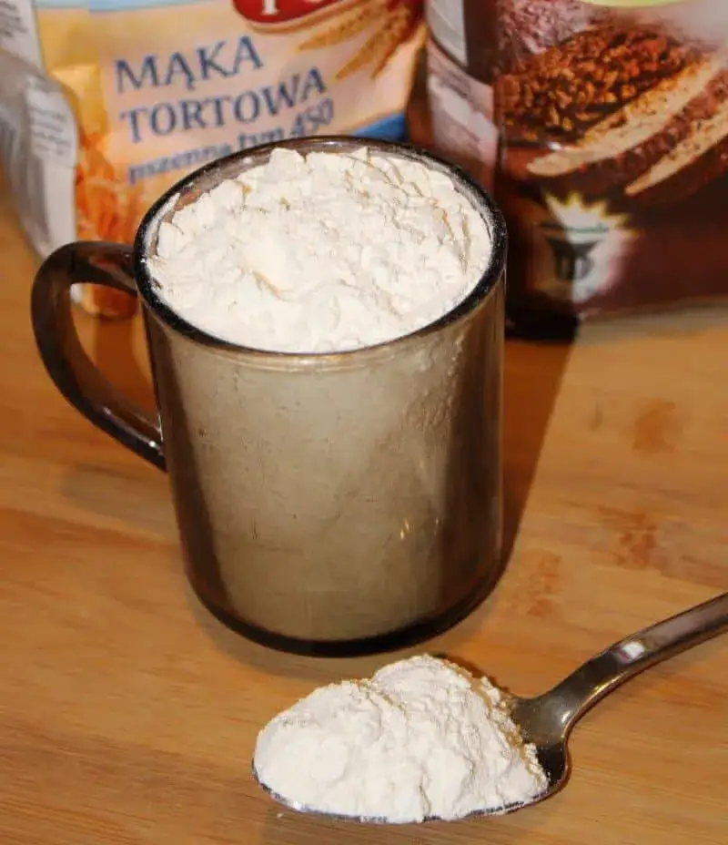 Zdjęcie 240 g mąki ile to szklanek? Oto co musisz wiedzieć, aby nie pomylić się