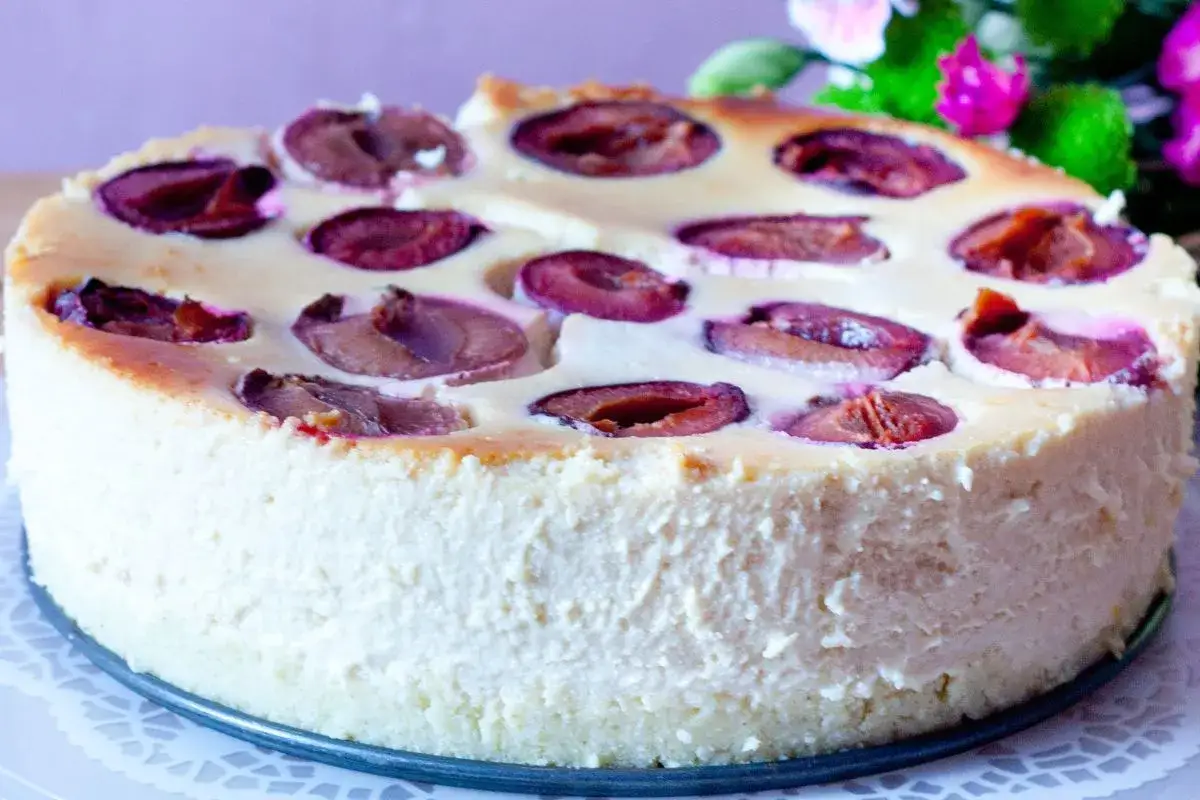 Zdjęcie Ser z wiaderka: Co zrobić? Odkryj przepisy poza sernikiem!