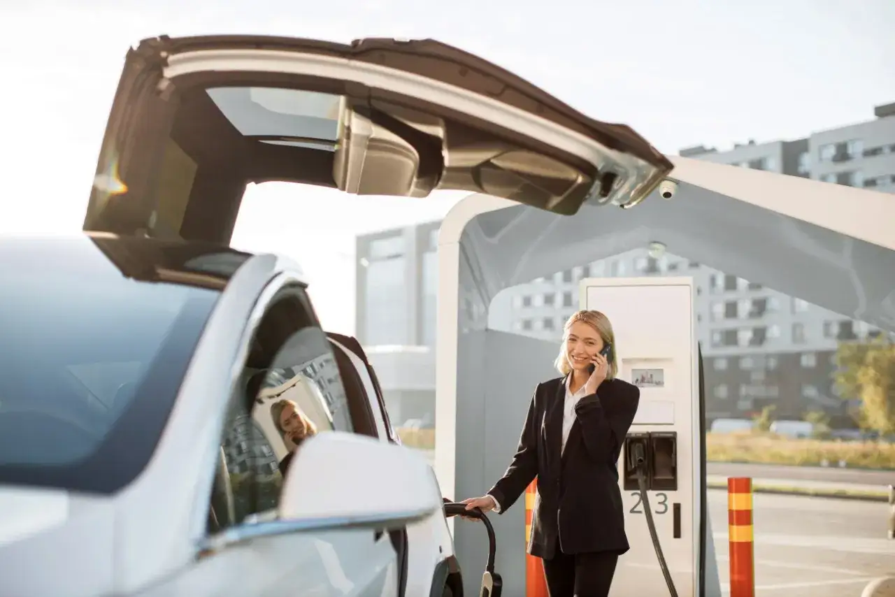 Zdjęcie Ile waży samochód elektryczny? Zaskakujące różnice w wagach modeli