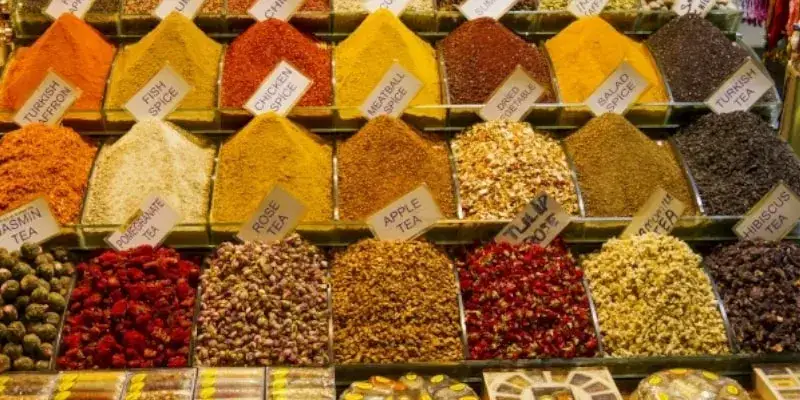 Zdjęcie Czy przeterminowane przyprawy szkodzą? Sprawdź, zanim użyjesz