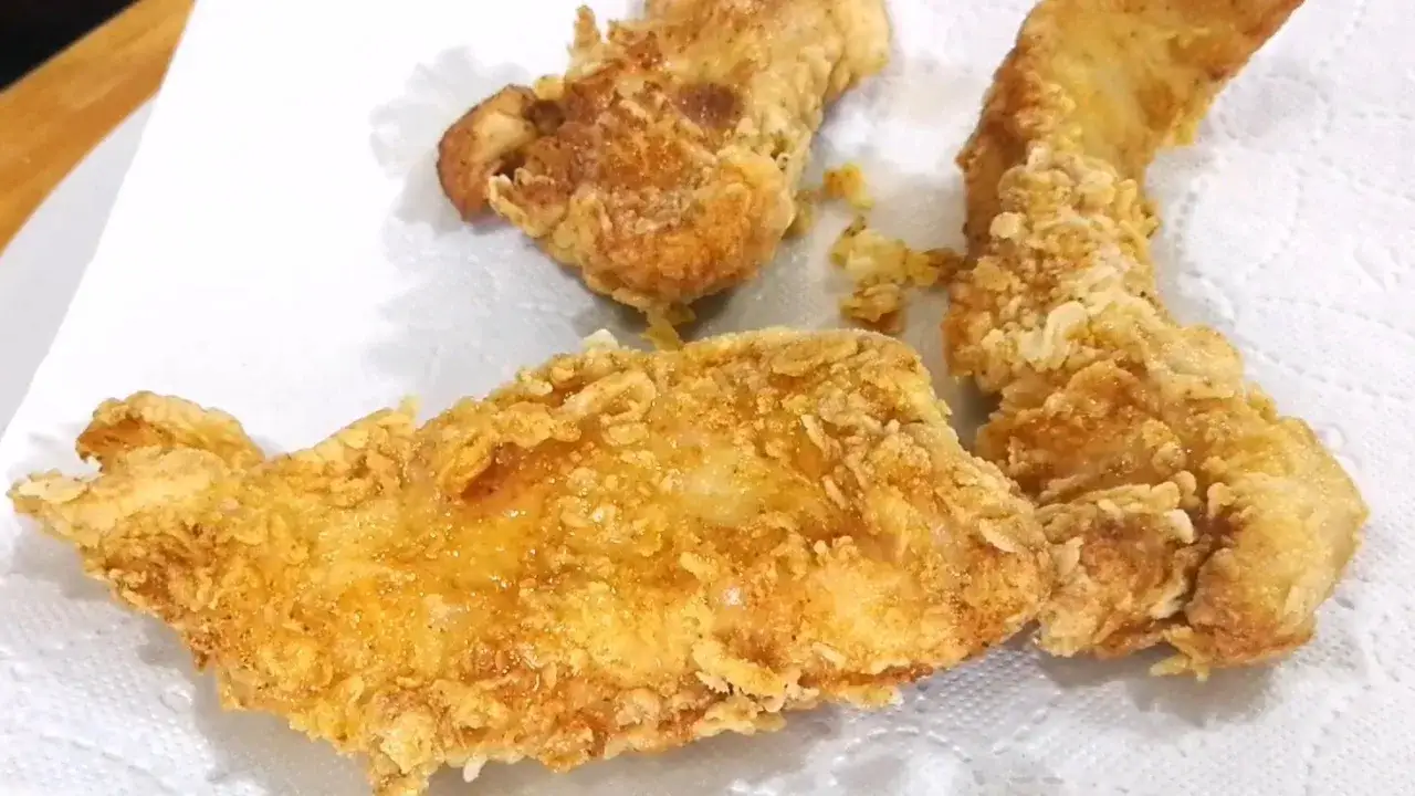 Zdjęcie Jak zrobić stripsy z kurczaka jak z KFC, które zaskoczą smakiem