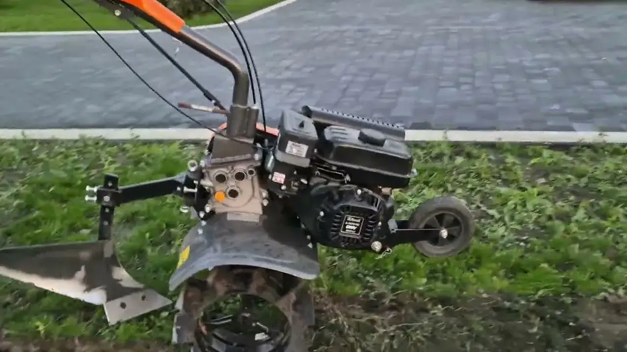 Zdjęcie Czy glebogryzarka może zastąpić pług? Odkryj kluczowe różnice i zastosowania