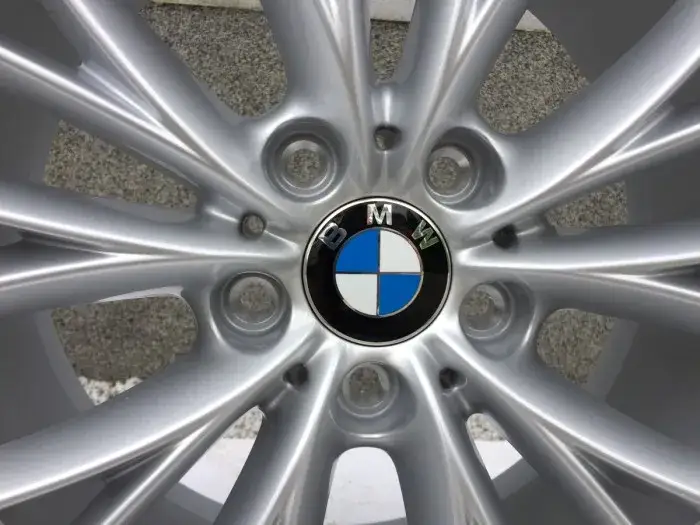 Zdjęcie BMW Style 150: Eleganckie felgi aluminiowe do Twojego auta