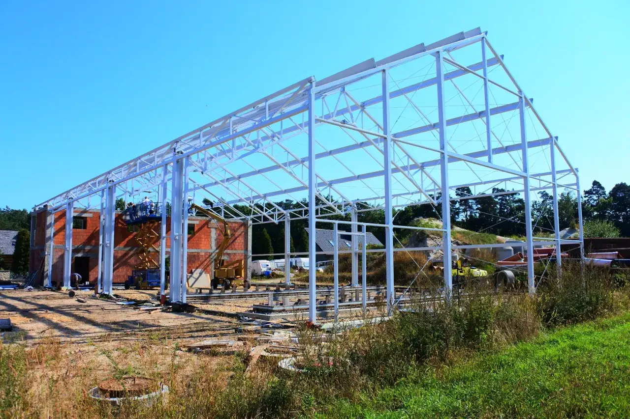 Zdjęcie Ile kosztuje budowa hali magazynowej? Ukryj prawdziwe wydatki i zaoszczędź fortunę