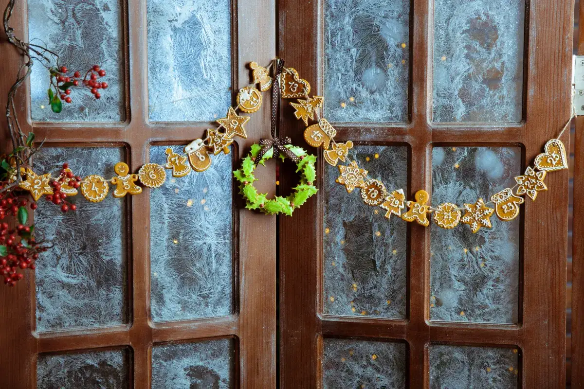 Zdjęcie Jak zrobić ozdoby świąteczne na okno - kreatywne pomysły DIY