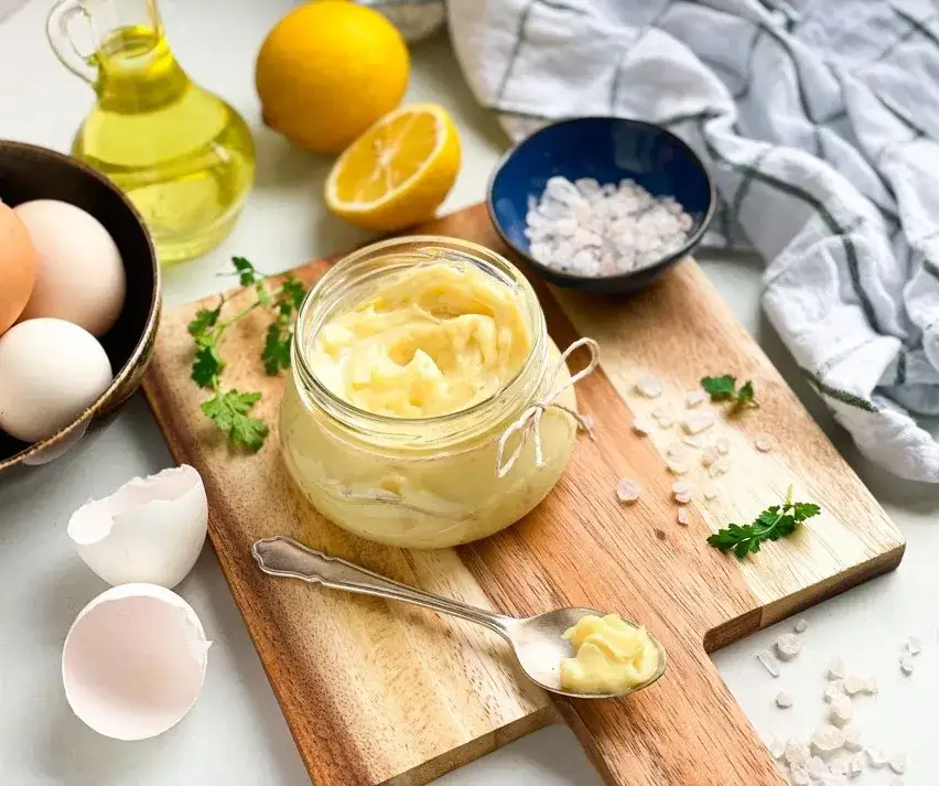 Zdjęcie Najlepszy majonez do sałatki jarzynowej - wybierz zdrowe składniki