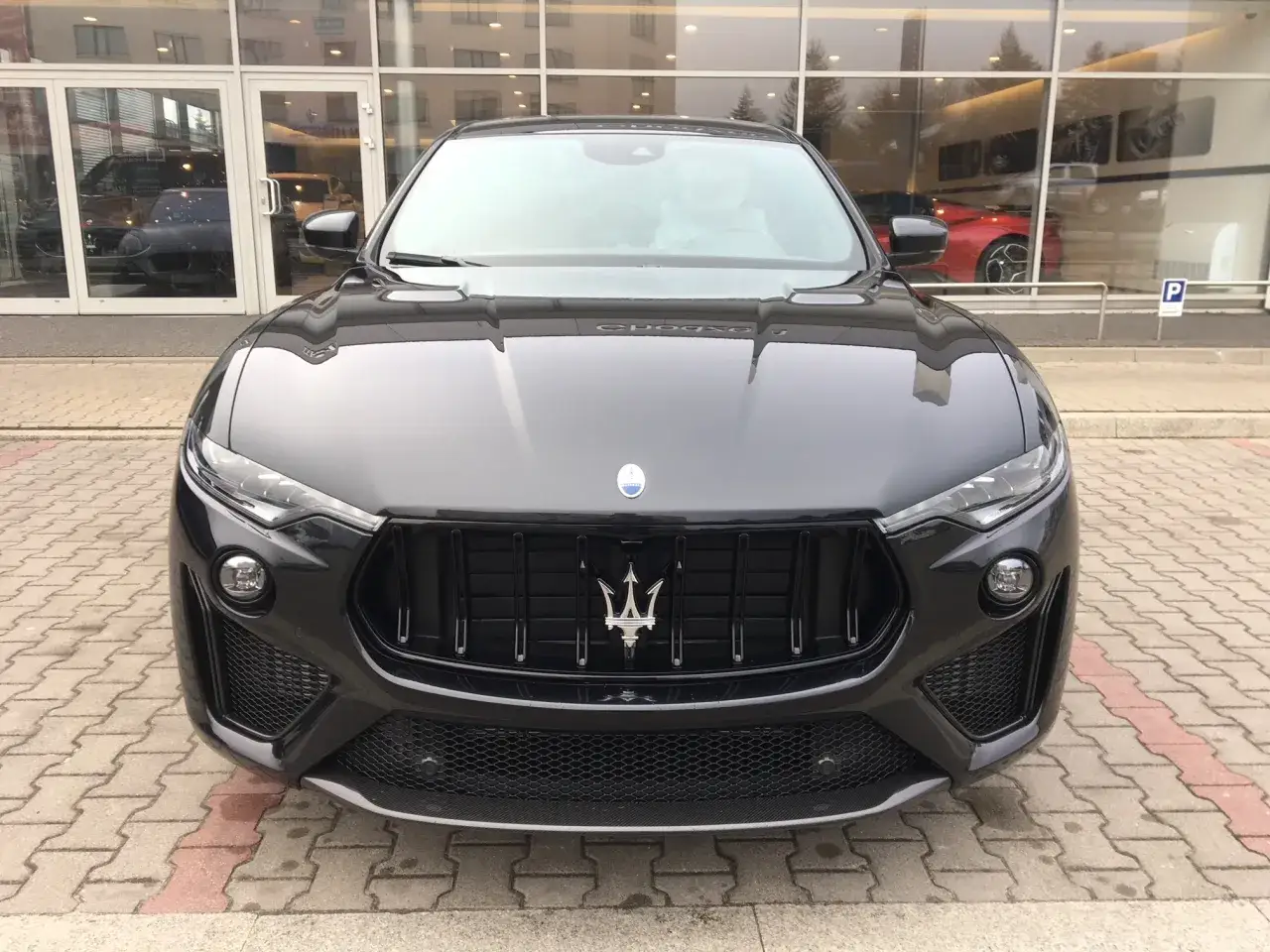 Zdjęcie Maserati ile ma koni? Odkryj moc silników i porównaj modele