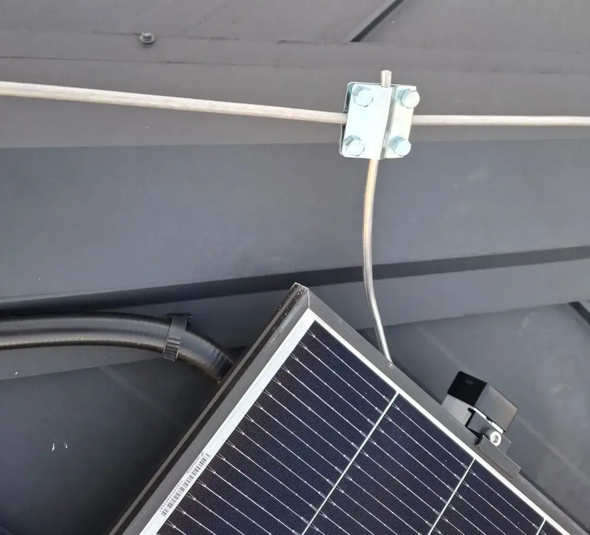 Zdjęcie Jaki przew&oacute;d do uziemienia paneli PV? Kluczowe informacje dla bezpieczeństwa