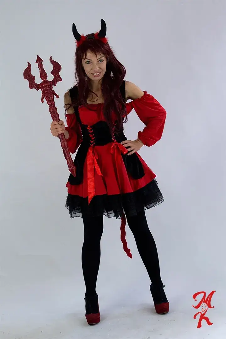 Zdjęcie Jak zrobić strój diablicy: proste kroki do wyjątkowego kostiumu