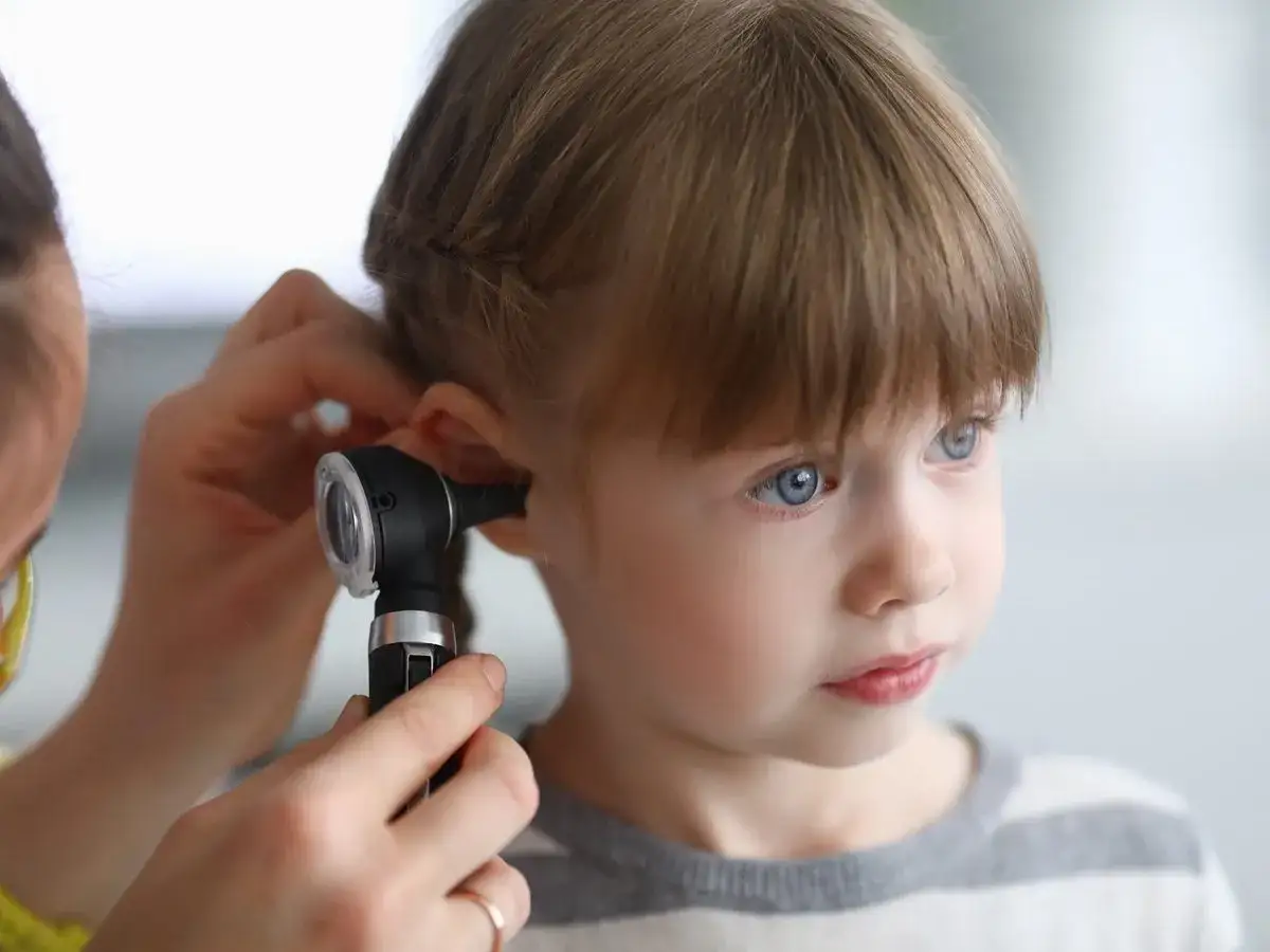 Zdjęcie Czy dziecko z zapaleniem ucha może chodzić do przedszkola bez obaw?