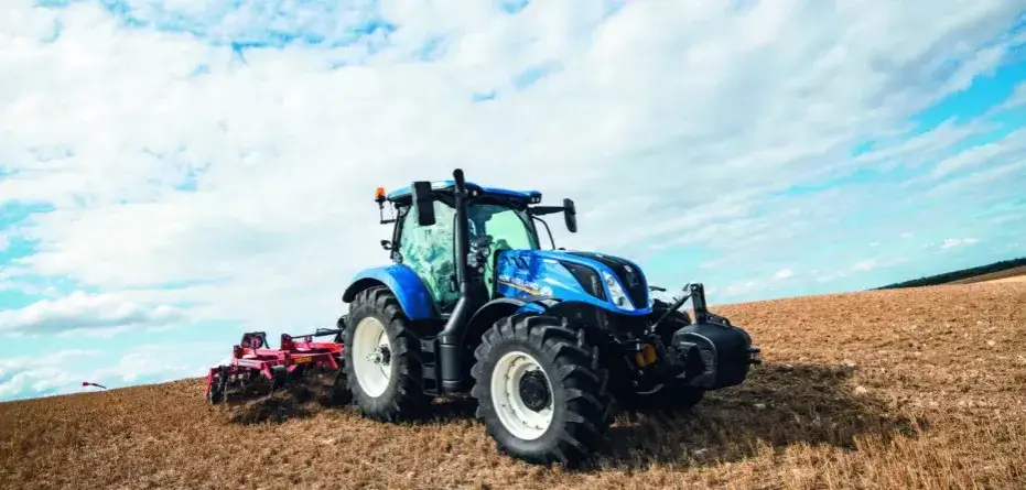 Zdjęcie Jaka marka ciągnika jest najlepsza? Odkryj sprawdzone opinie i porównania