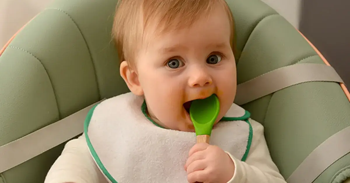 Zdjęcie Jak stymulować rozwój 4-miesięcznego dziecka: 7 skutecznych metod