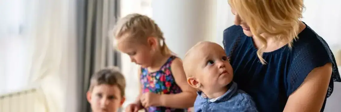 Zdjęcie Ile godzin pracuje opiekunka w żłobku? Zaskakujące fakty o pracy