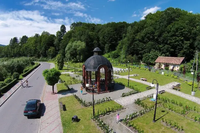 Zdjęcie Najlepsze atrakcje w Piwnicznej-Zdroju, które musisz zobaczyć