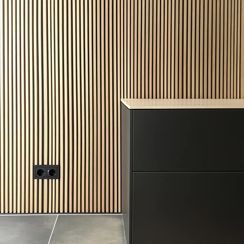 Zdjęcie Jak wyciąć gniazdko w lamelach - uniknij błędów i zrób to bezpiecznie