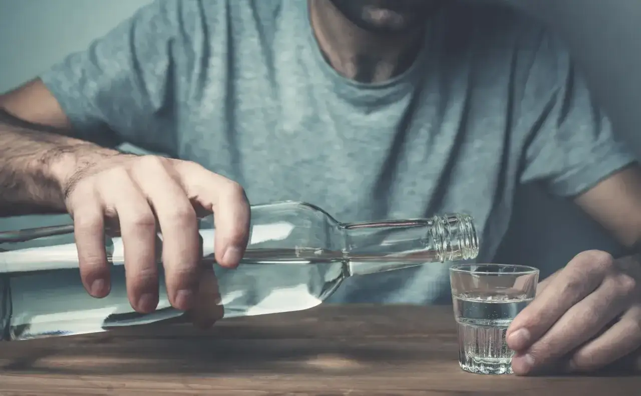 Zdjęcie Czy alkoholizm to choroba psychiczna? Poznaj nieznane fakty i skutki
