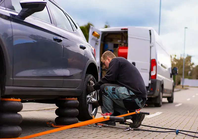 Zdjęcie Ile kosztuje mobilna wulkanizacja? Sprawdź ceny i ukryte koszty