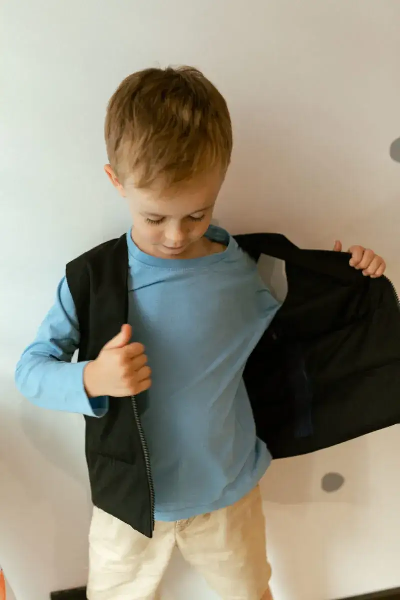 Zdjęcie Kamizelka obciążeniowa sensoryczna – skuteczna pomoc dla dzieci z ADHD