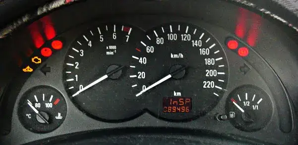 Zdjęcie Kontrolki Opel Meriva: Znaczenie kontrolek na desce Opla Meriva