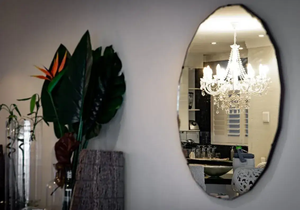 Zdjęcie Jak ozdobić lustro w przedpokoju - 10 sprawdzonych pomysłów na dekorację