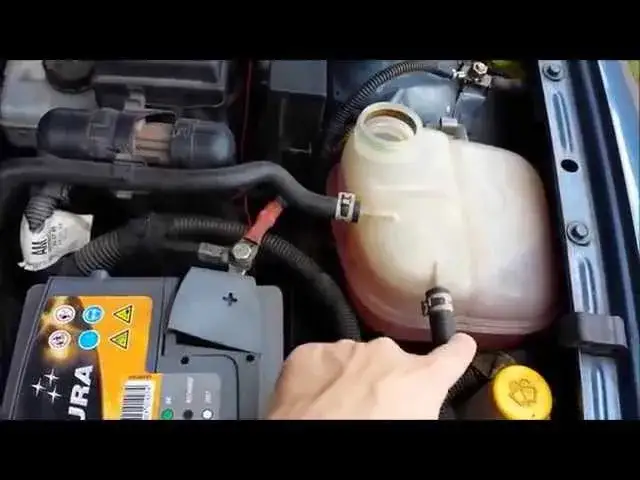 Zdjęcie Ile wchodzi płynu do chłodnicy Opel Meriva? Sprawdź pojemności!