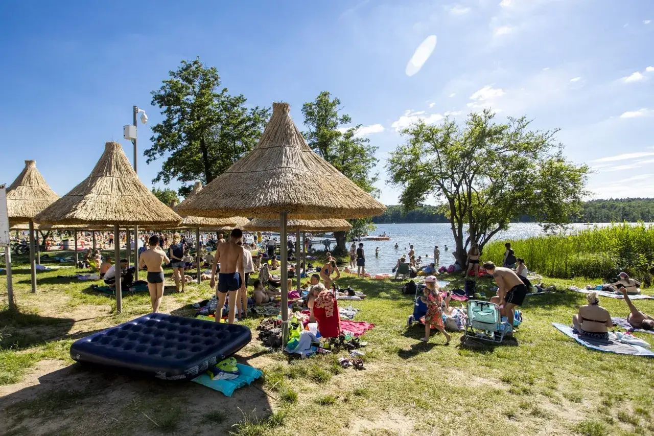 Zdjęcie Jezioro Strzeszyńskie – odkryj najpiękniejsze atrakcje i rekreację