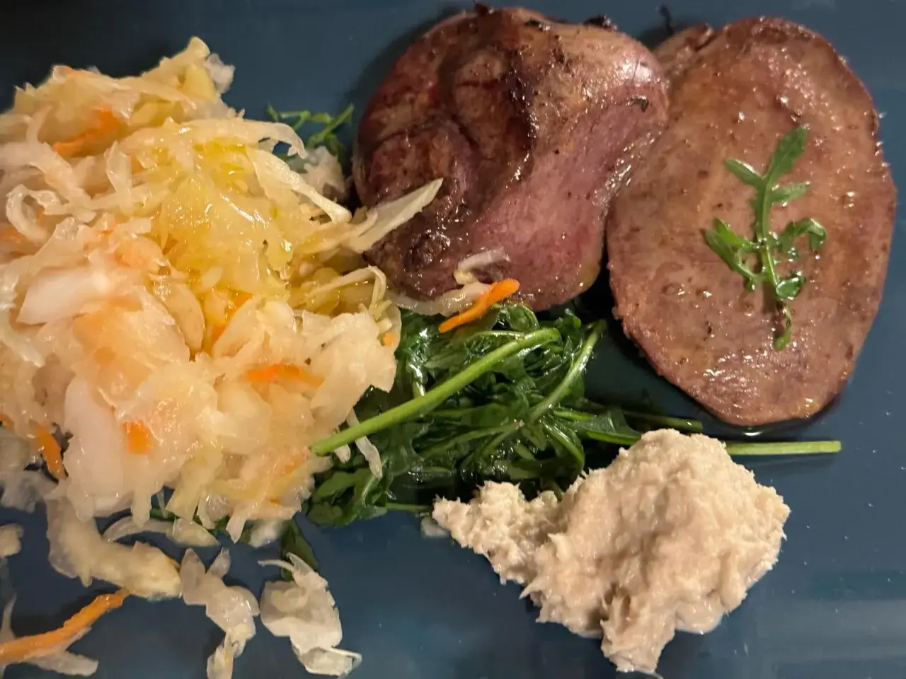 Zdjęcie Ile smażyć wątróbkę z indyka, aby była soczysta i smaczna?