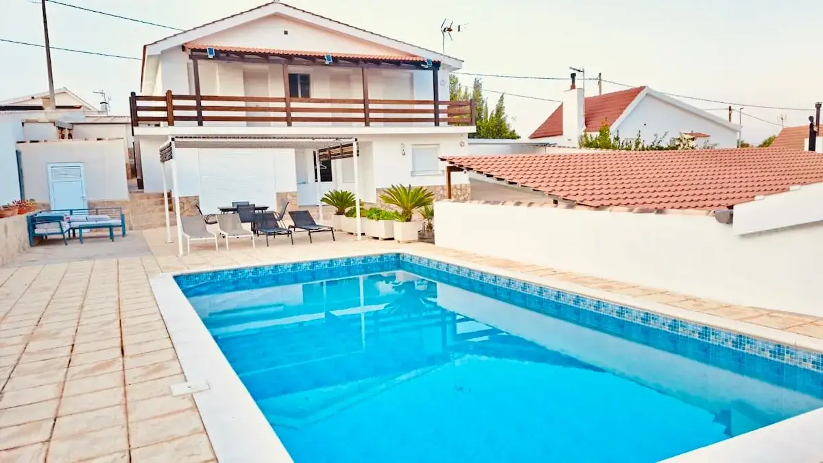 Zdjęcie Chalet vacacional en Valencia: Tu gu&iacute;a experta para reservar seguro