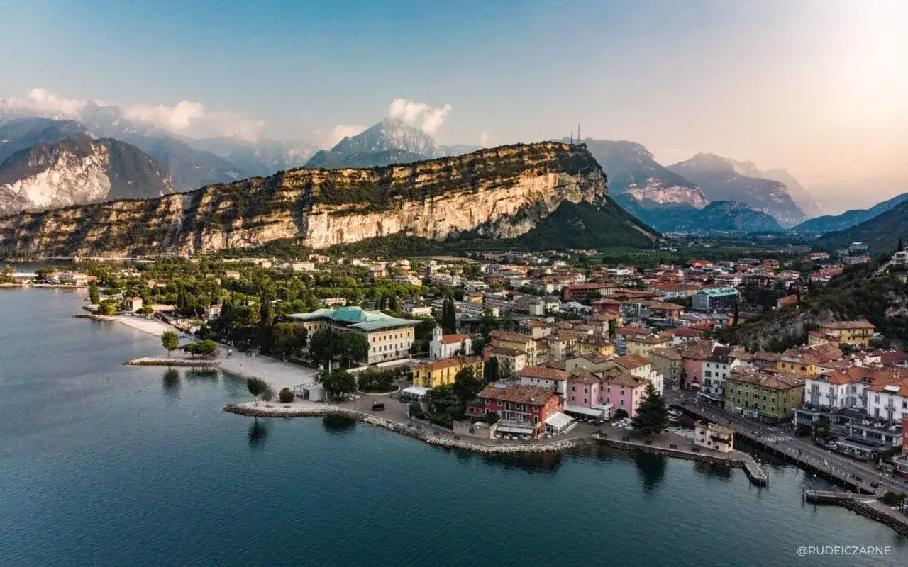 Zdjęcie Najlepsze atrakcje nad jeziorem Garda, które musisz zobaczyć
