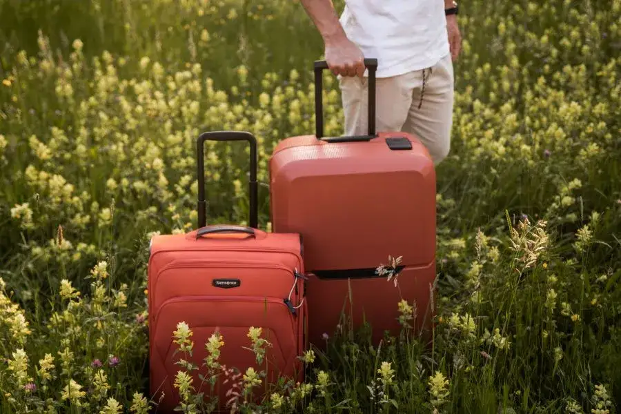 Zdjęcie Jakiej wielkości walizka do samolotu? Uniknij problemów z bagażem