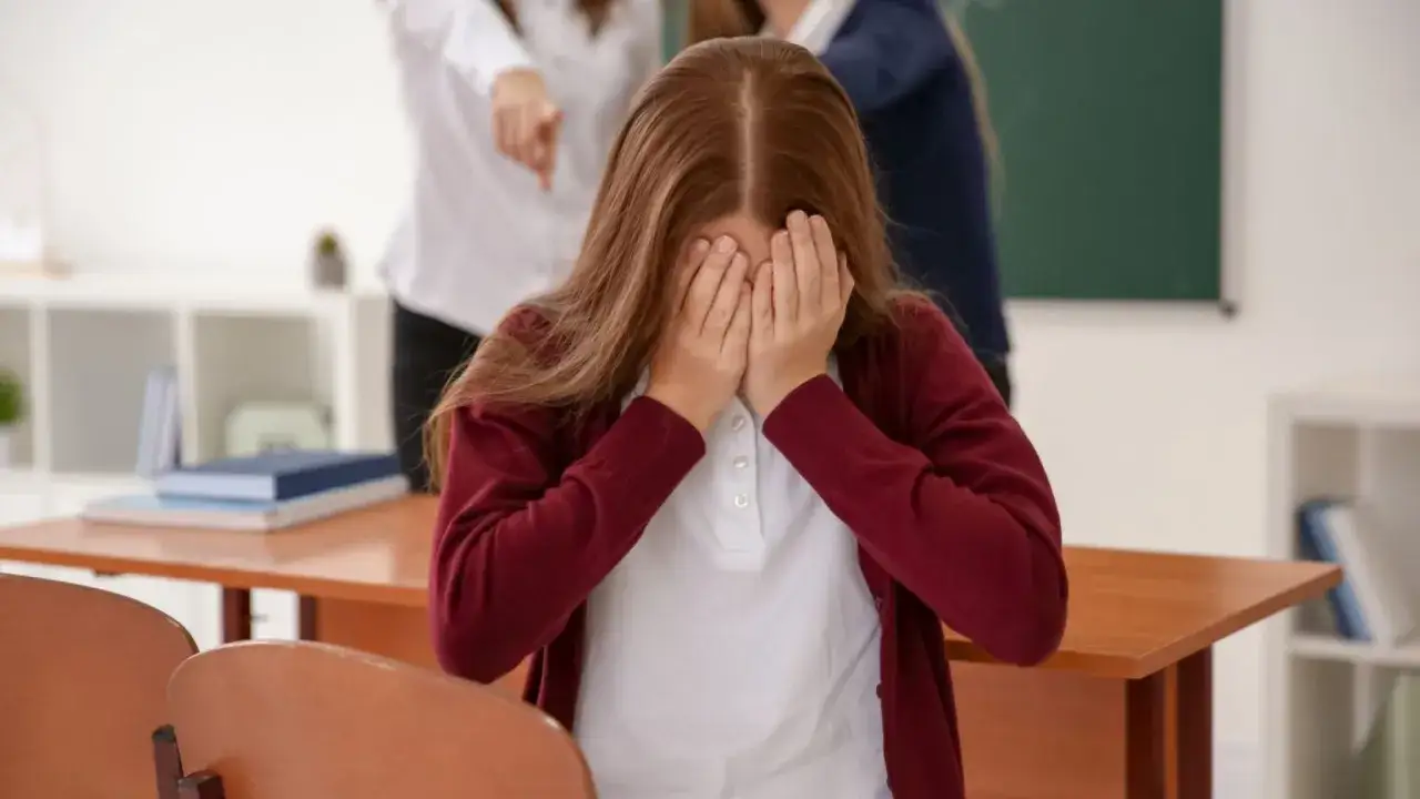 Zdjęcie Jak postępować z dzieckiem z fobią szkolną i pomóc mu odzyskać radość