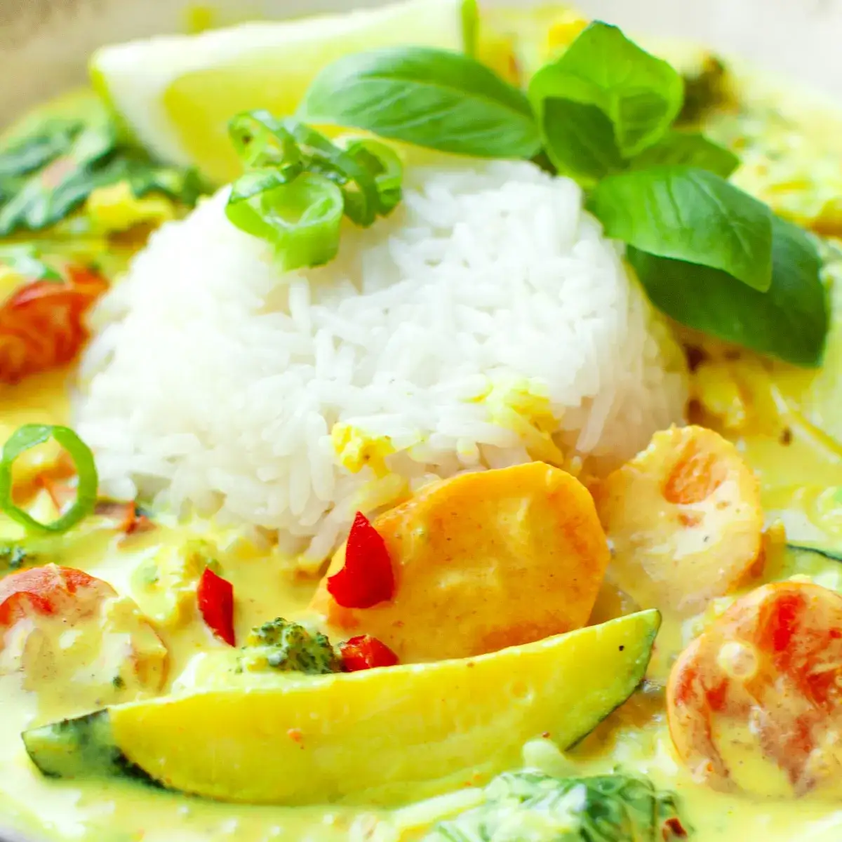 Zdjęcie Jakie warzywa do curry? Odkryj najlepsze składniki dla smaku